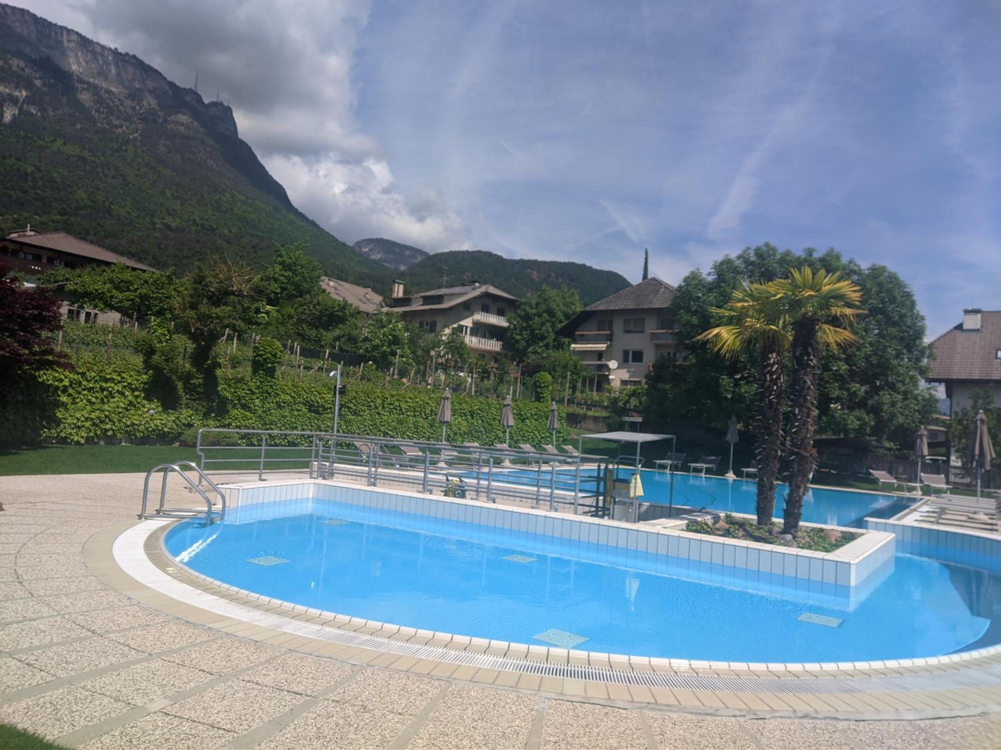Hotel Garni Saltneregg Caldaro sulla Strada del Vino Exterior foto